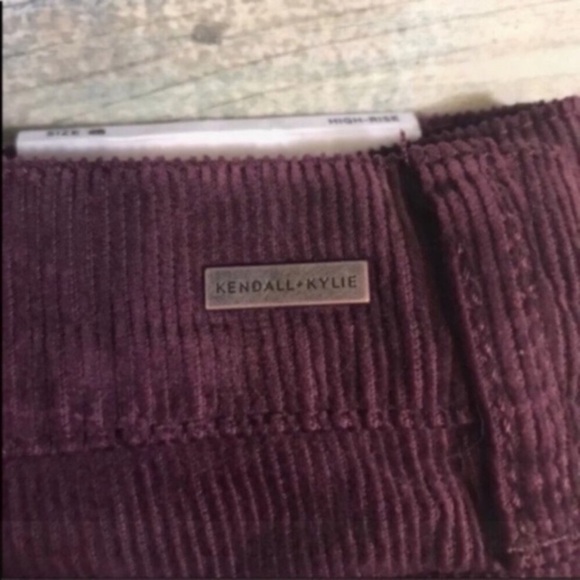 NWT Kendall & Kylie Red Corduroy Shorts - Picture 3 of 3